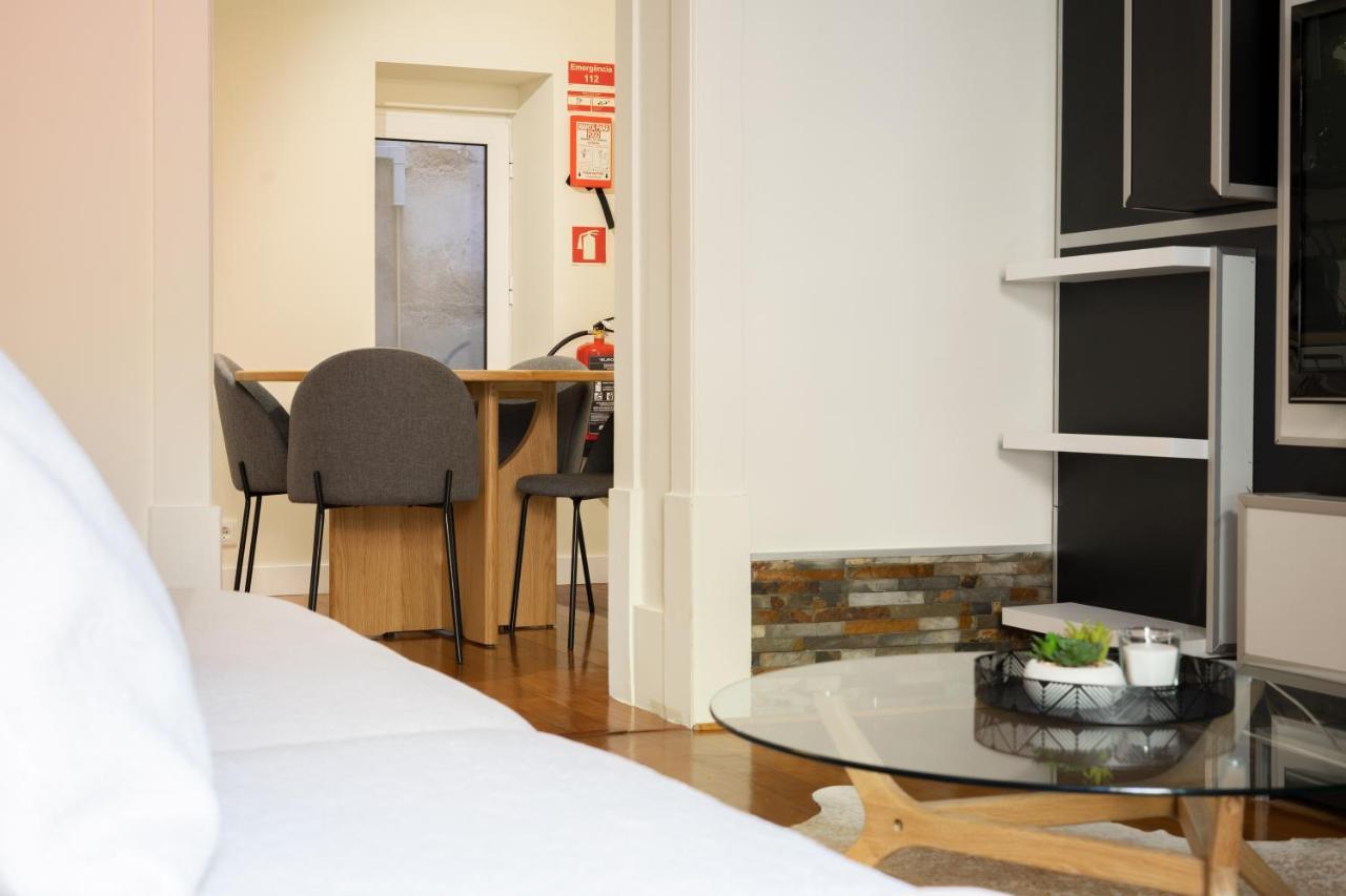Charming Apt In Historic House コインブラ エクステリア 写真